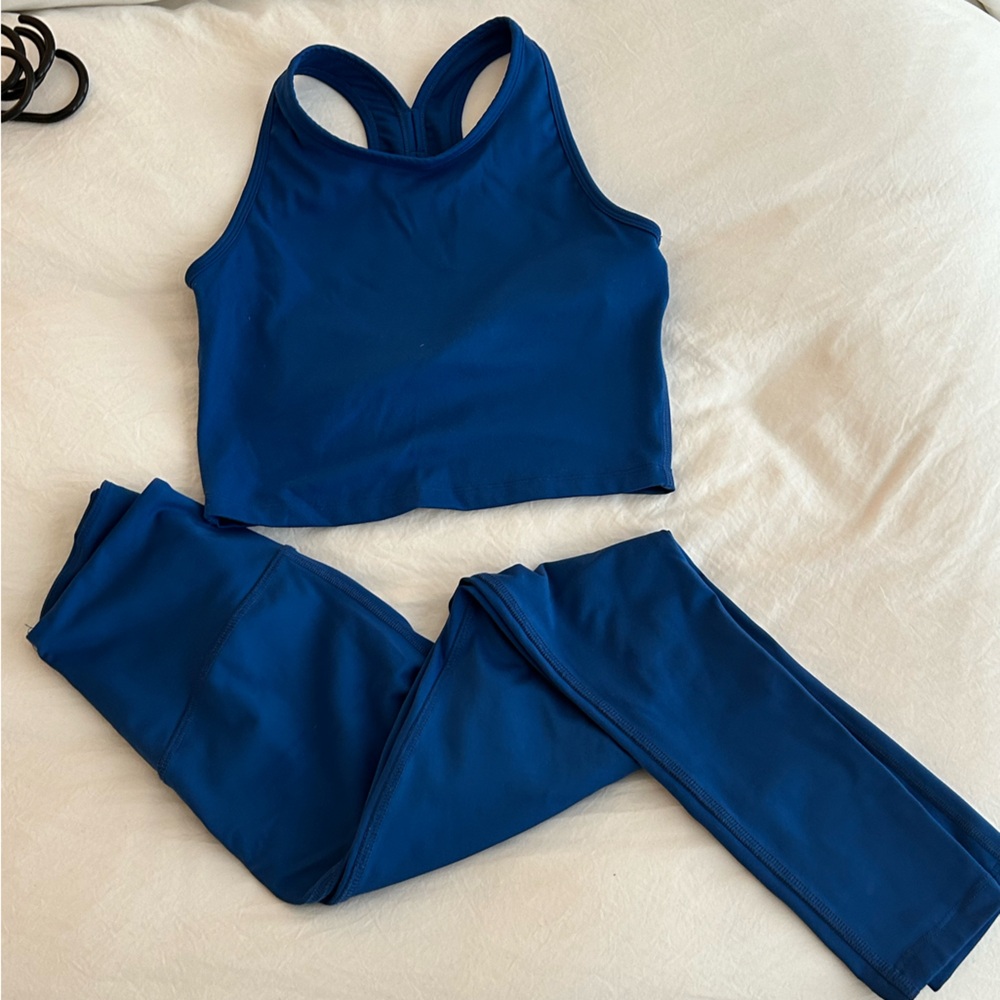 Beyond Yoga Women's Royal Blue Leggings & Cropped Tank Set